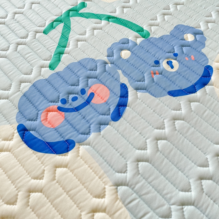 91家纺网 家纺一手货源 找家纺 金爱家 2023新款小清新凉感丝乳胶凉席三件套 微笑熊