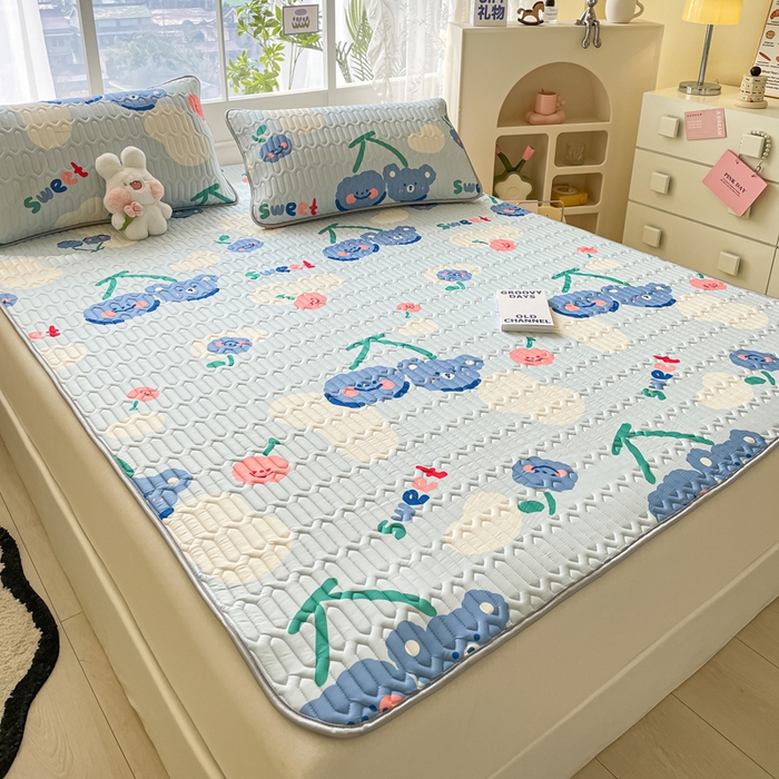 91家纺网 家纺一手货源 找家纺 金爱家 2023新款小清新凉感丝乳胶凉席三件套 微笑熊