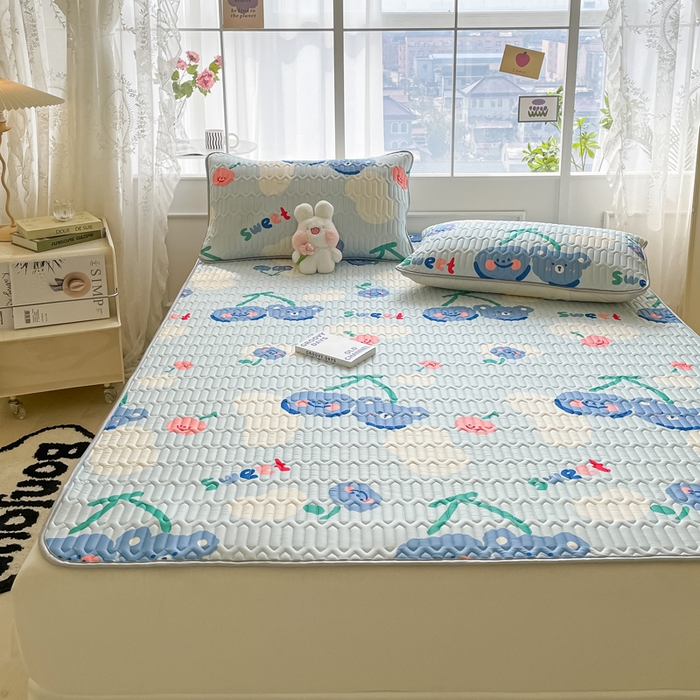 91家纺网 家纺一手货源 找家纺 金爱家 2023新款小清新凉感丝乳胶凉席三件套 微笑熊