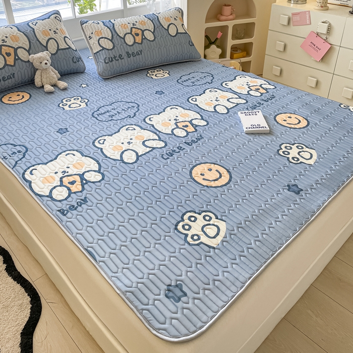 91家纺网 家纺一手货源 找家纺 金爱家 2023新款小清新凉感丝乳胶凉席三件套 笑脸熊