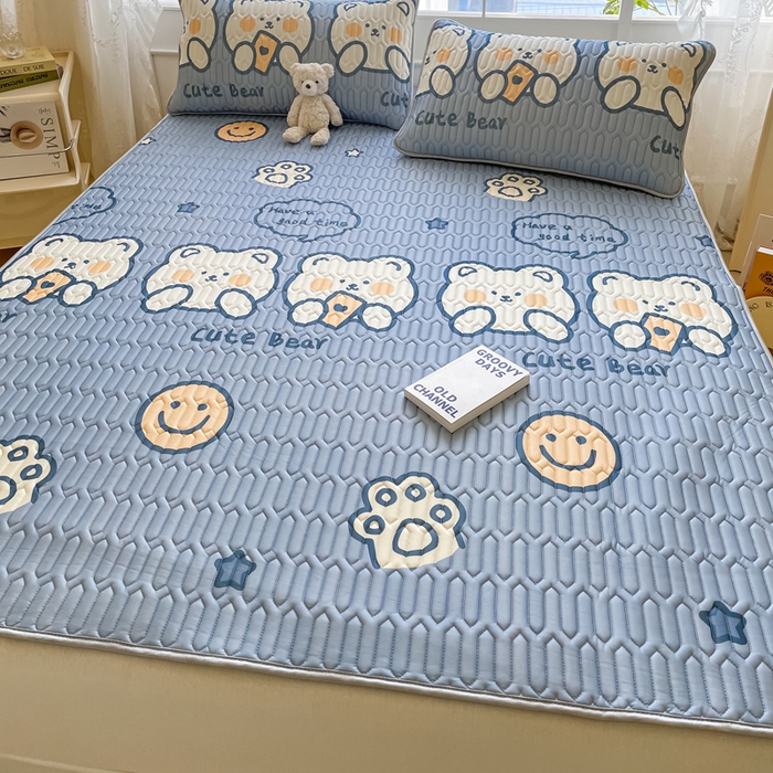 91家纺网 家纺一手货源 找家纺 金爱家 2023新款小清新凉感丝乳胶凉席三件套 笑脸熊