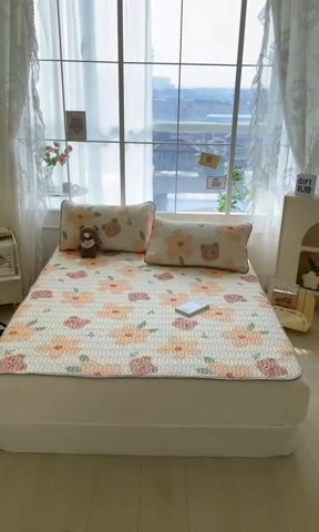 91家纺网 家纺一手货源 找家纺 金爱家 2023新款小清新凉感丝乳胶凉席三件套 蜜糖熊