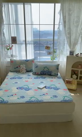 91家纺网 家纺一手货源 找家纺 金爱家 2023新款小清新凉感丝乳胶凉席三件套 微笑熊