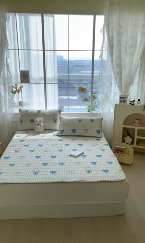 91家纺网 家纺一手货源 找家纺 金爱家 2023新款小清新凉感丝乳胶凉席三件套 爱心兔-兰