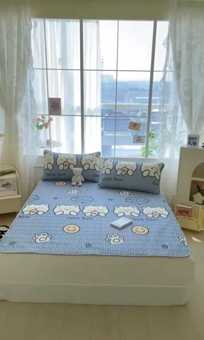 91家纺网 家纺一手货源 找家纺 金爱家 2023新款小清新凉感丝乳胶凉席三件套 笑脸熊