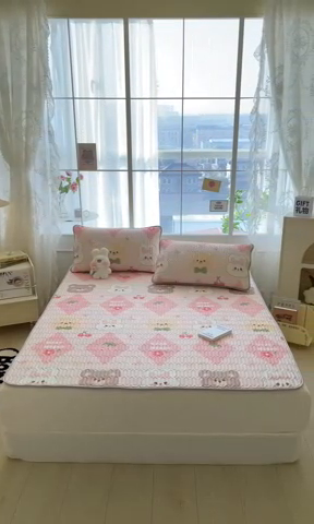 91家纺网 家纺一手货源 找家纺 金爱家 2023新款小清新凉感丝乳胶凉席三件套 熊熊兔