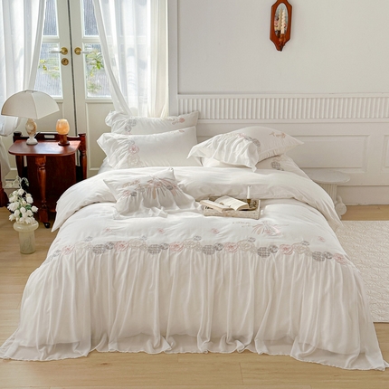 91家纺网 家纺一手货源 找家纺 亲亲公主 2025新款全棉蕾丝公主风四件套-芊芊公主 暖白色