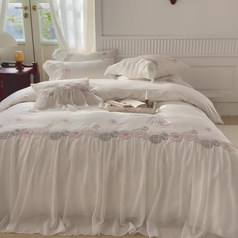 91家纺网 家纺一手货源 找家纺 亲亲公主 2025新款全棉蕾丝公主风四件套-芊芊公主 暖白色