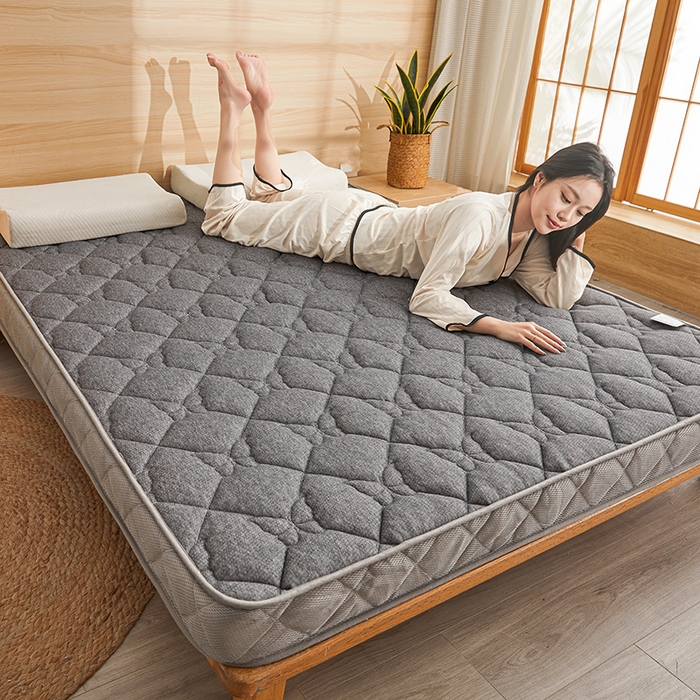 91家纺网 家纺一手货源 找家纺 欣罗兰 2023新款针织棉立体纯色床垫系列-大床款 蝶恋-灰