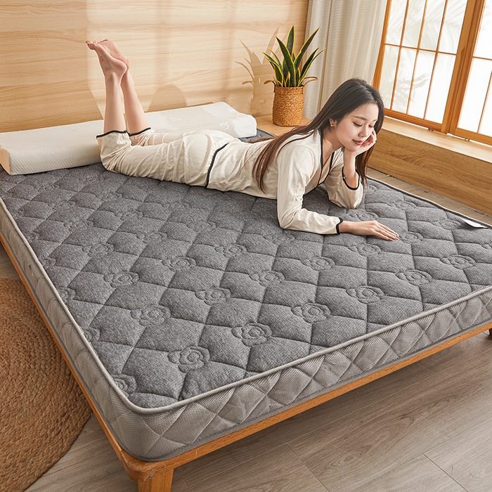 91家纺网 家纺一手货源 找家纺 欣罗兰 2023新款针织棉立体纯色床垫系列-大床款 牡丹-灰