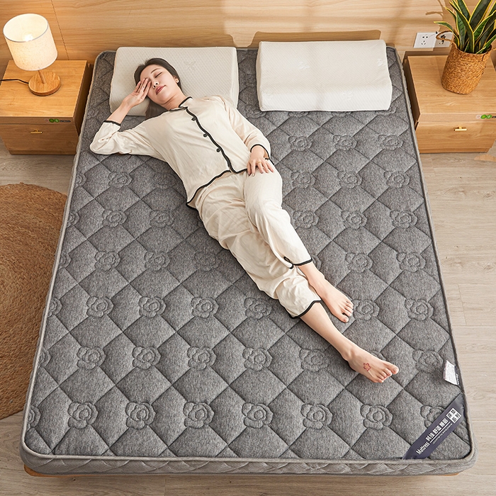 91家纺网 家纺一手货源 找家纺 欣罗兰 2023新款针织棉立体纯色床垫系列-大床款 牡丹-灰