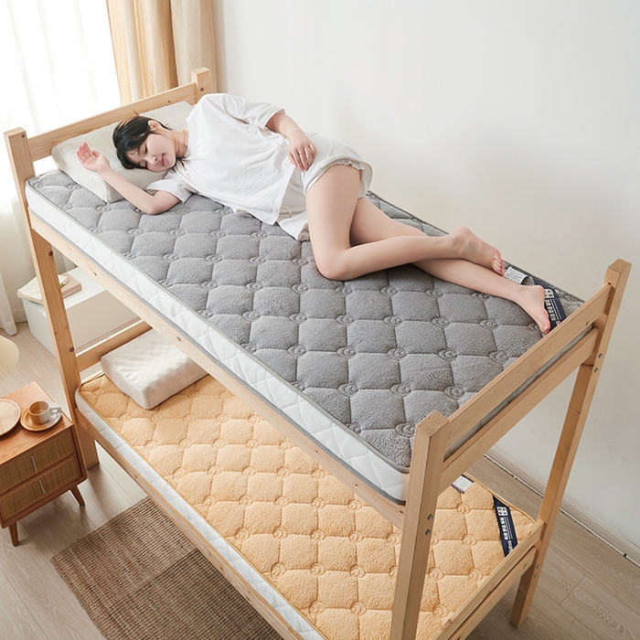 91家纺网 家纺一手货源 找家纺 欣罗兰 2023新款针织棉立体纯色床垫系列-小床款 羊羔绒-灰色