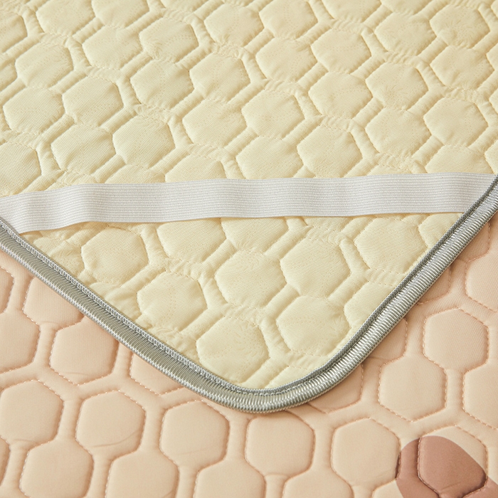 91家纺网 家纺一手货源 找家纺 小萌虎 2023新款冰丝胶质凉席-床席款 方格熊咖