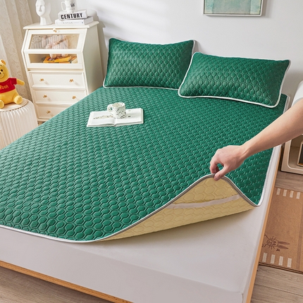 91家纺网 家纺一手货源 找家纺 （总）小萌虎 2023新款冰丝胶质凉席-床席款