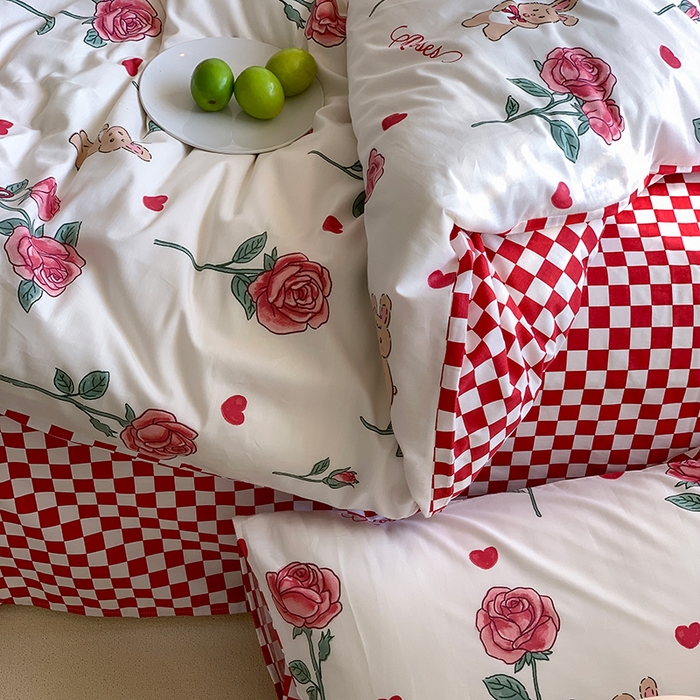 91家纺网 家纺一手货源 找家纺 六巷胡同 2023新款ins卡通系列第二波 红玫瑰小兔