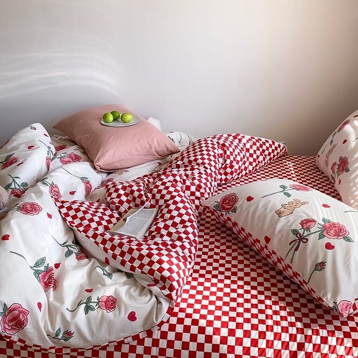 91家纺网 家纺一手货源 找家纺 六巷胡同 2023新款ins卡通系列第二波 红玫瑰小兔