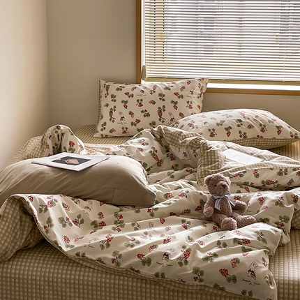 91家纺网 家纺一手货源 找家纺 六巷胡同 2023新款ins卡通系列第二波 葡萄园兔兔