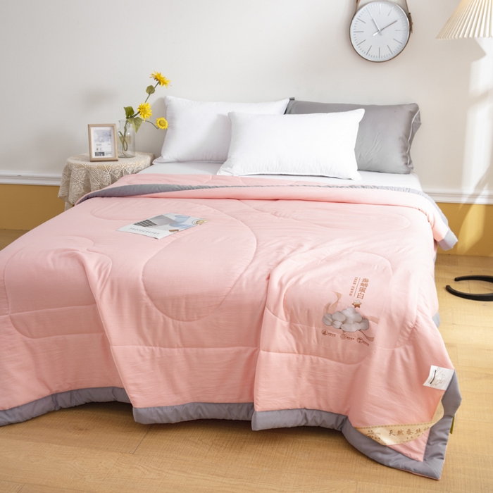 91家纺网 家纺一手货源 找家纺 被多多 2024新款蚕丝蛋白夏被 典雅玉