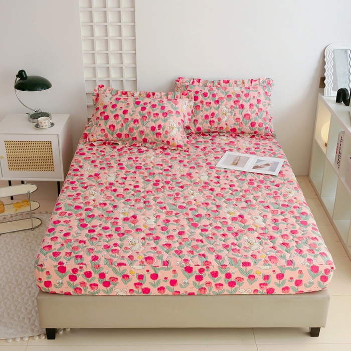 91家纺网 家纺一手货源 找家纺 情煊 2023新款全棉夹棉纯色印花床笠款(可定制尺寸) 床笠-花间白兔