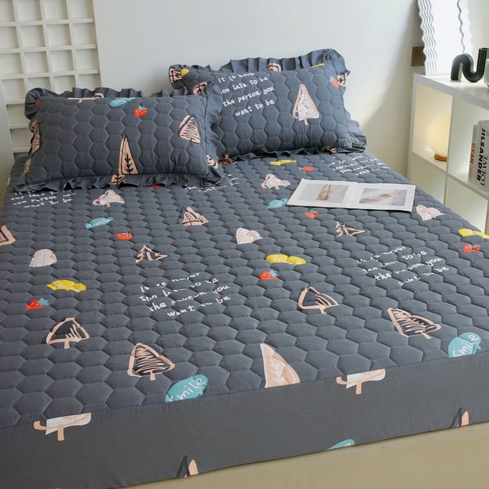 91家纺网 家纺一手货源 找家纺 情煊 2023新款全棉夹棉纯色印花床笠款(可定制尺寸) 床笠-新叶