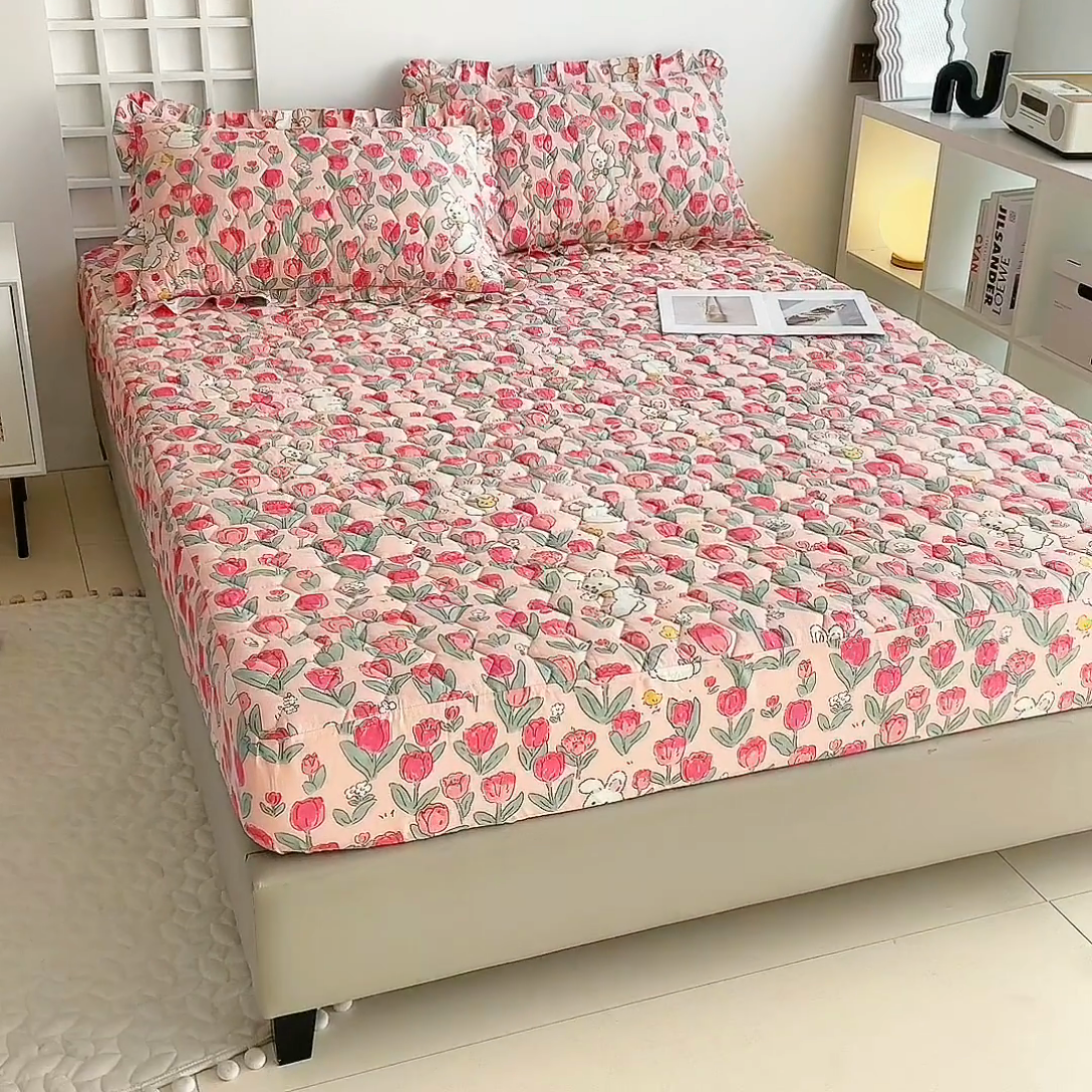 91家纺网 家纺一手货源 找家纺 情煊 2023新款全棉夹棉纯色印花床笠款(可定制尺寸) 床笠-花间白兔