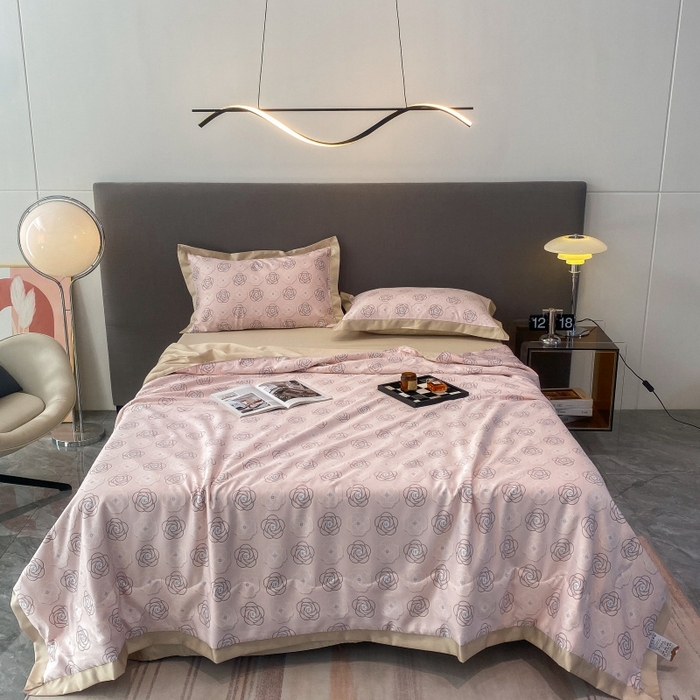 91家纺网 家纺一手货源 找家纺 棉生活 2023新款3M贡缎工艺天丝夏被四件套 温莎 粉