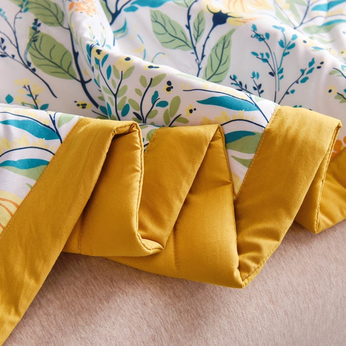 91家纺网 家纺一手货源 找家纺 美丽折家纺 2025新款乳胶被 浅尝春色