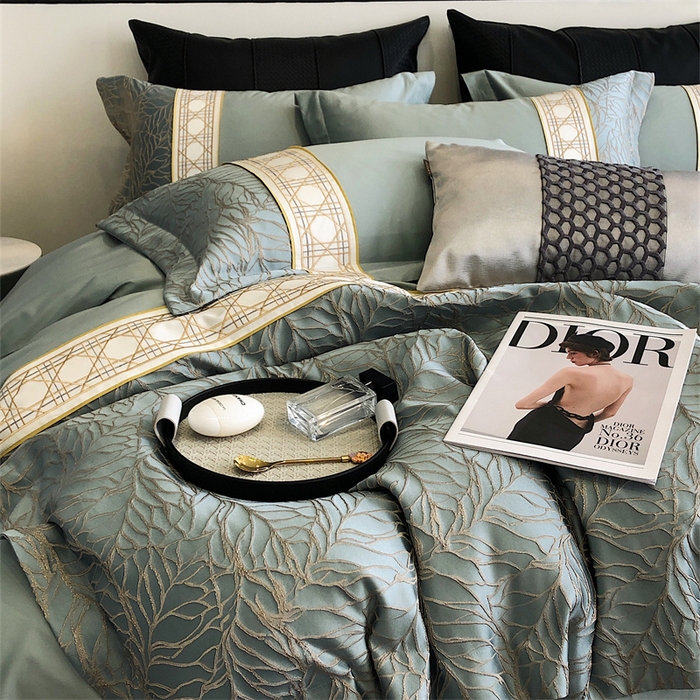 91家纺网 家纺一手货源 找家纺 罗优2025新款罗浮宫印象高精密浮雕高支长绒棉四件套金枝玉叶星海蓝