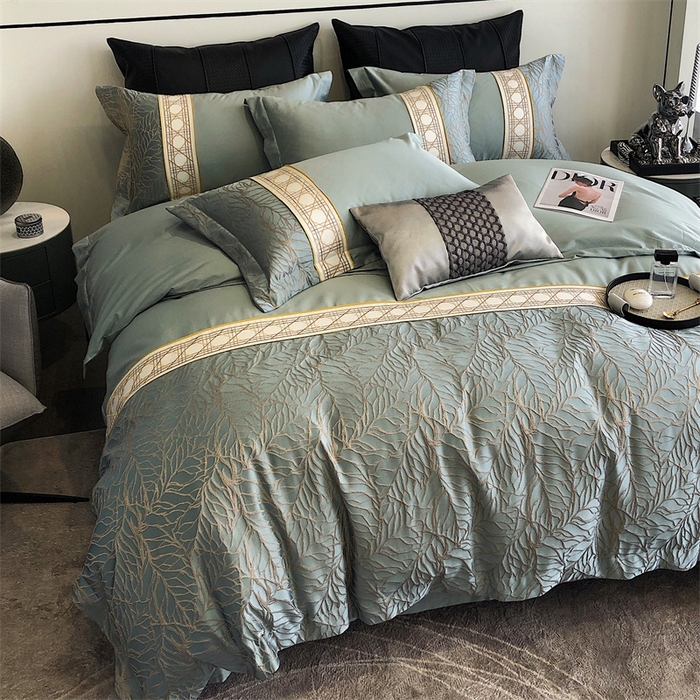 91家纺网 家纺一手货源 找家纺 罗优2025新款罗浮宫印象高精密浮雕高支长绒棉四件套金枝玉叶星海蓝