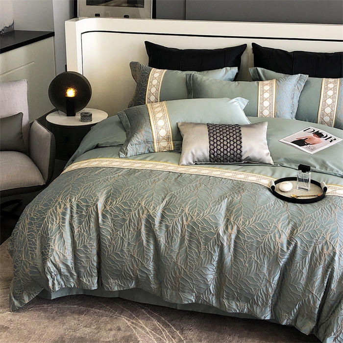 91家纺网 家纺一手货源 找家纺 罗优2025新款罗浮宫印象高精密浮雕高支长绒棉四件套金枝玉叶星海蓝