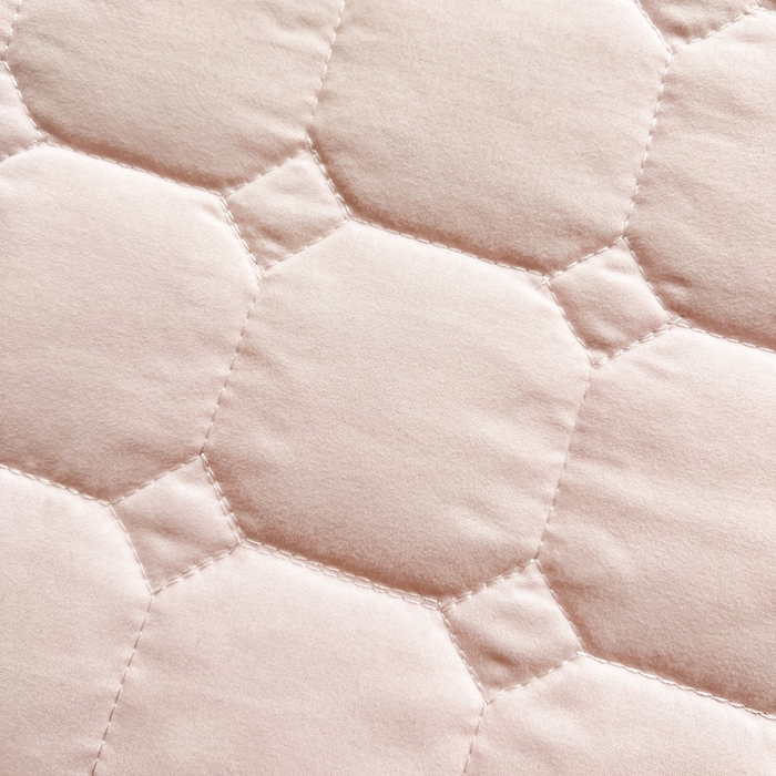 91家纺网 家纺一手货源 找家纺 罗艺轩 2024新款夹棉床裙施华洛系列三件套 施华洛-浅粉