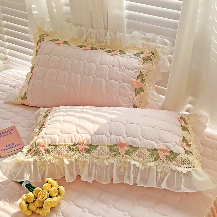 91家纺网 家纺一手货源 找家纺 罗艺轩 2024新款夹棉床裙施华洛系列三件套 施华洛-浅粉