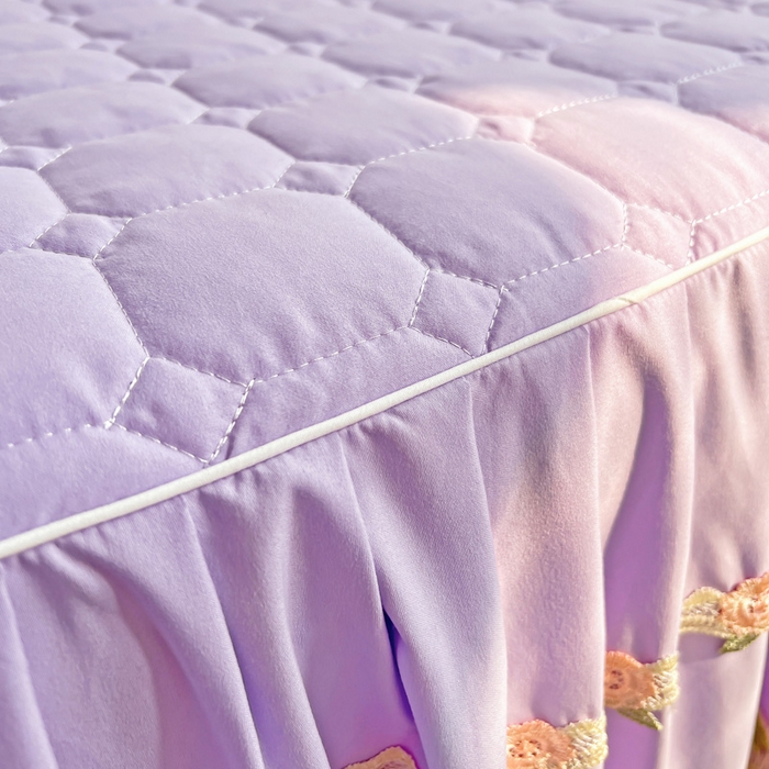 91家纺网 家纺一手货源 找家纺 罗艺轩 2024新款夹棉床裙施华洛系列三件套 施华洛-浅紫