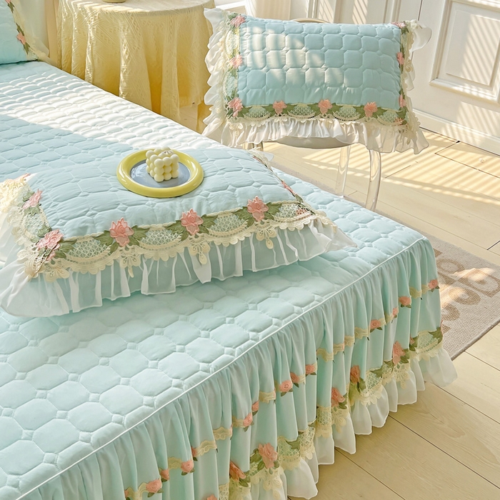 91家纺网 家纺一手货源 找家纺 罗艺轩 2024新款夹棉床裙施华洛系列三件套 施华洛-浅蓝