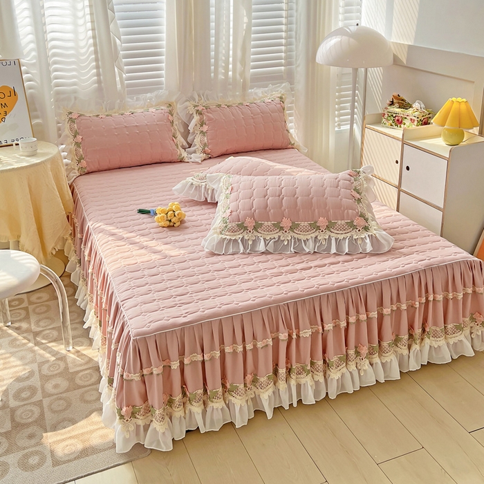 91家纺网 家纺一手货源 找家纺 罗艺轩 2024新款夹棉床裙施华洛系列三件套 施华洛-玉色