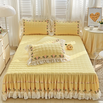 91家纺网 家纺一手货源 找家纺 罗艺轩 2024新款夹棉床裙施华洛系列三件套 施华洛-亮黄