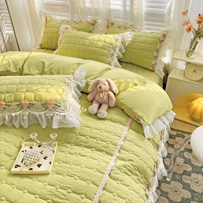 91家纺网 家纺一手货源 找家纺 罗艺轩 2024新款夹棉床裙施华洛系列四件套 施华洛-果绿