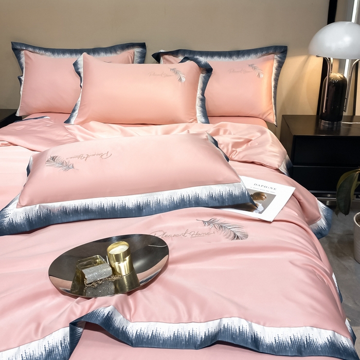 91家纺网 家纺一手货源 找家纺 露梦家纺 大牌轻奢款水洗真丝刺绣数码宽边夏被四件套-羽墨 羽墨-玫瑰粉