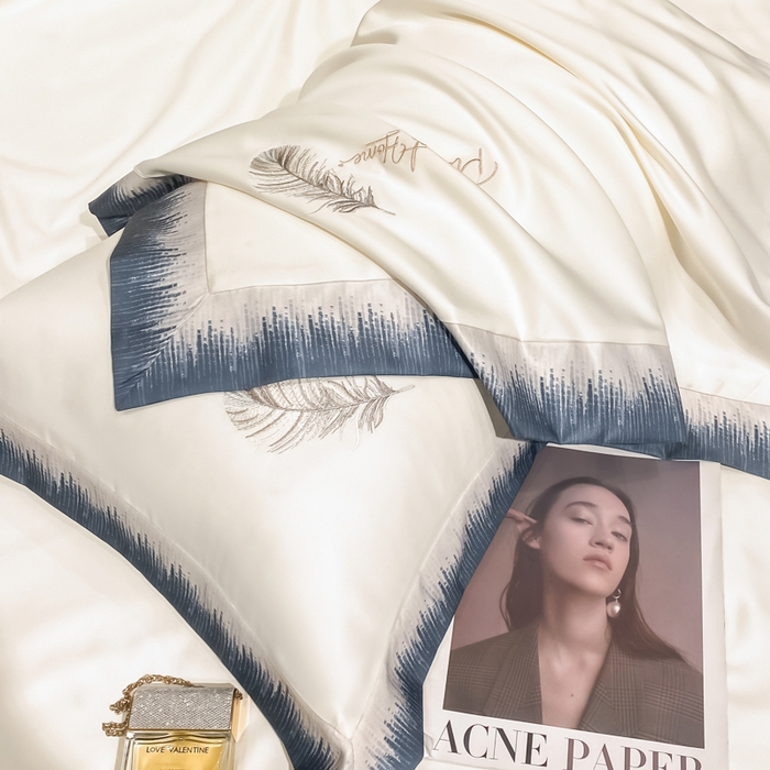 91家纺网 家纺一手货源 找家纺 露梦家纺 大牌轻奢款水洗真丝刺绣数码宽边夏被四件套-羽墨 羽墨-珍珠白
