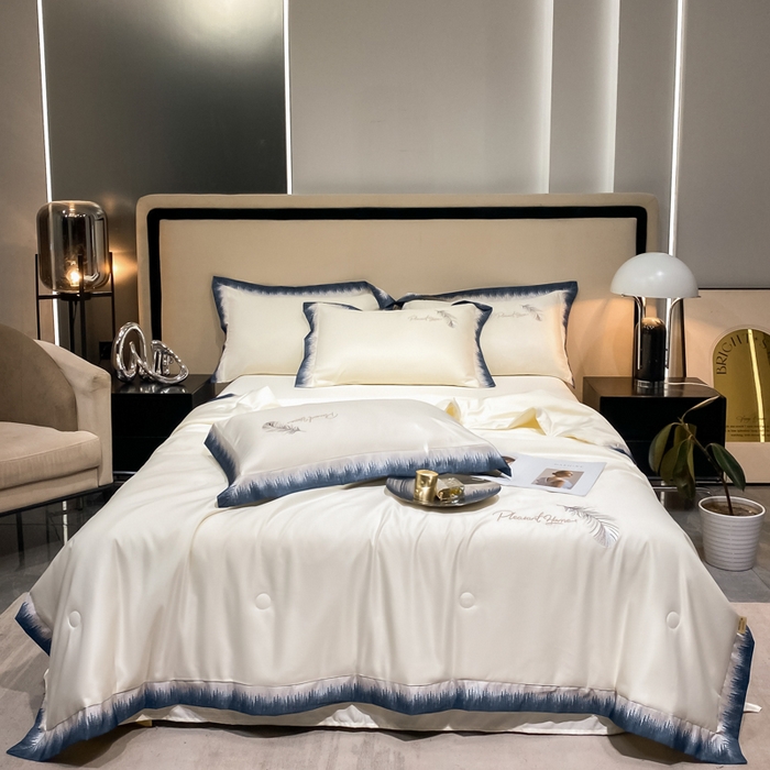 91家纺网 家纺一手货源 找家纺 露梦家纺 大牌轻奢款水洗真丝刺绣数码宽边夏被四件套-羽墨 羽墨-珍珠白