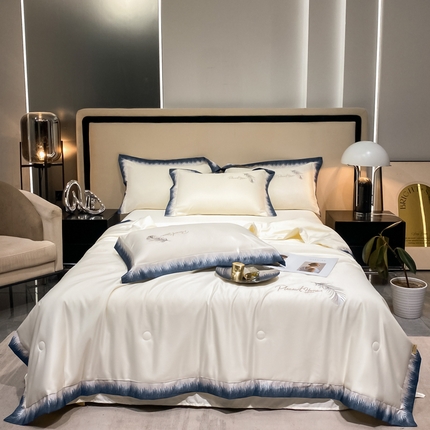91家纺网 家纺一手货源 找家纺 露梦家纺 大牌轻奢款水洗真丝刺绣数码宽边夏被四件套-羽墨 羽墨-珍珠白
