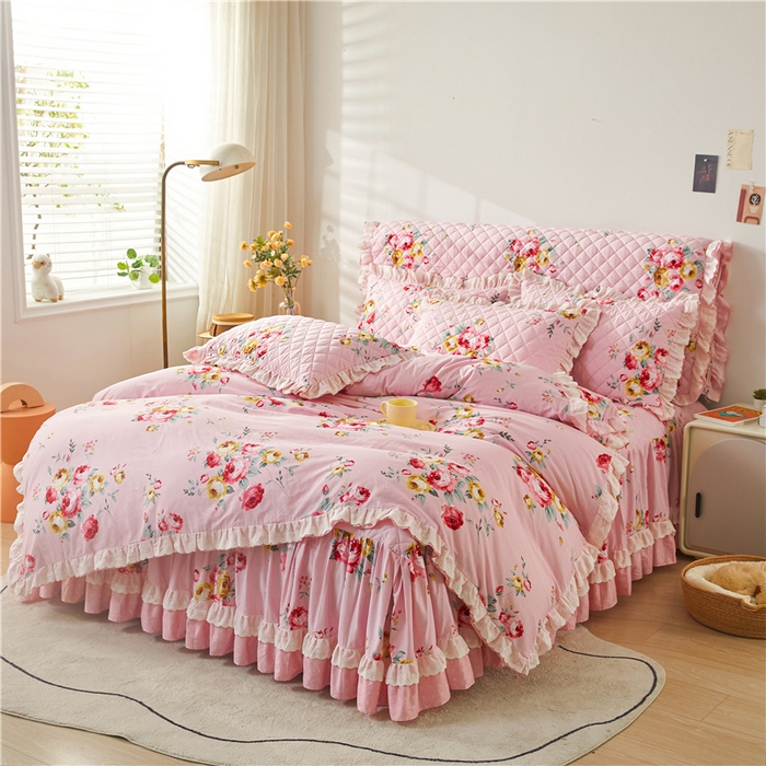 91家纺网 家纺一手货源 找家纺 十个点 2024新款全棉印花夹棉韩版蕾丝床裙床头罩四件套 红粉佳人