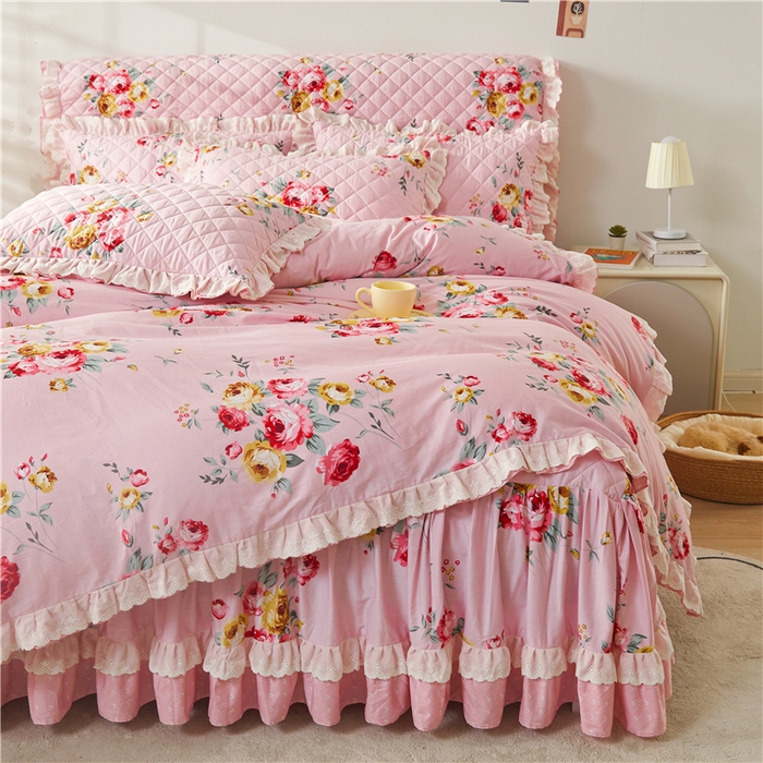 91家纺网 家纺一手货源 找家纺 十个点 2024新款全棉印花夹棉韩版蕾丝床裙床头罩四件套 红粉佳人