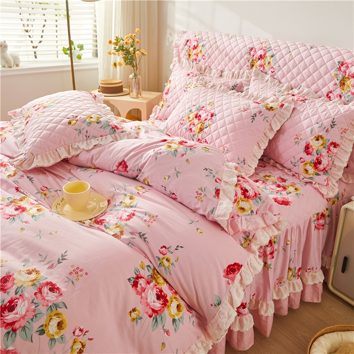 91家纺网 家纺一手货源 找家纺 十个点 2024新款全棉印花夹棉韩版蕾丝床裙床头罩四件套 红粉佳人