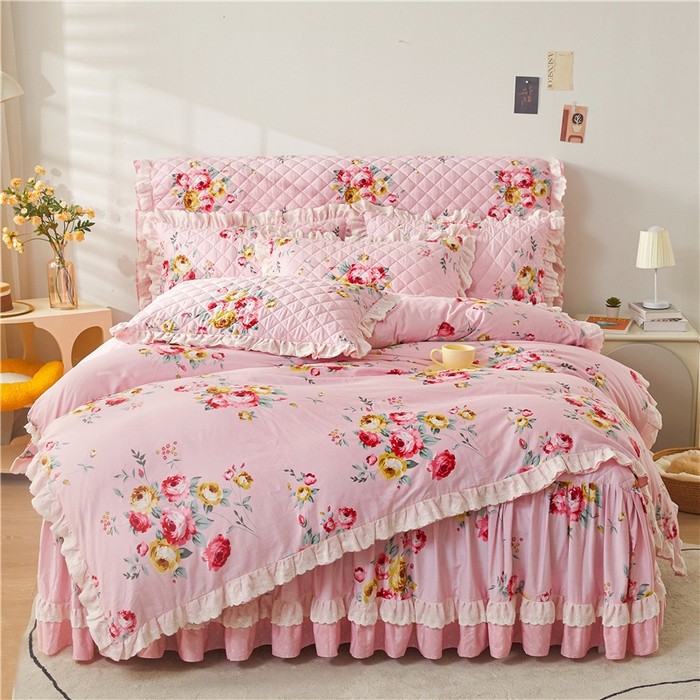 91家纺网 家纺一手货源 找家纺 十个点 2024新款全棉印花夹棉韩版蕾丝床裙床头罩四件套 红粉佳人