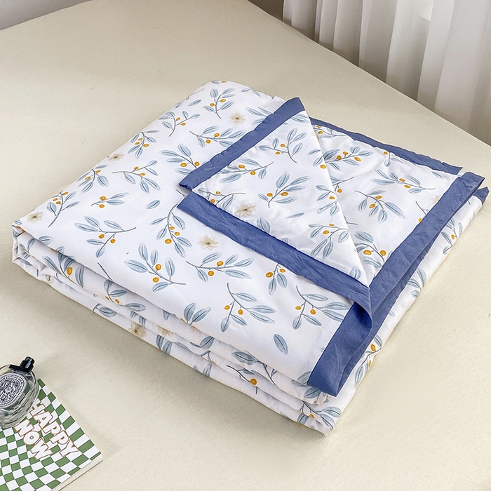 91家纺网 家纺一手货源 找家纺 羋多 2023新款拼角飞边田园风德芙棉优肤水洗夏被 一枝春