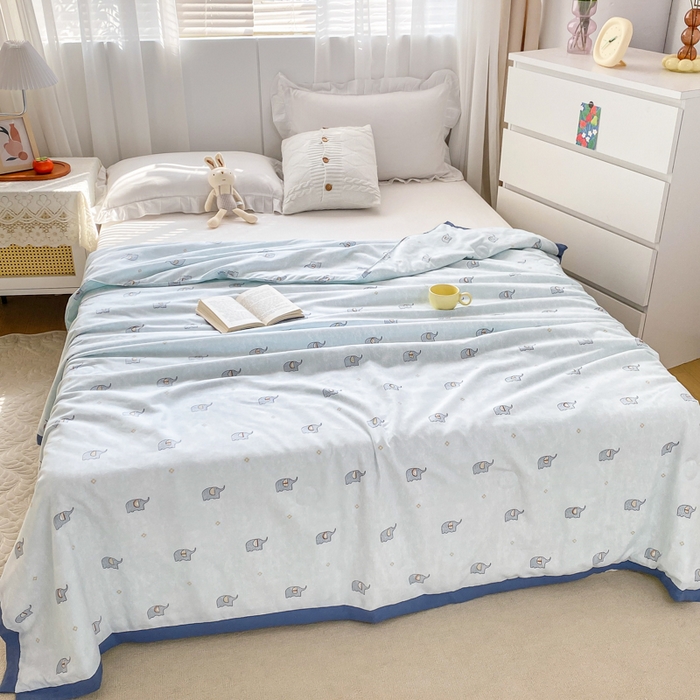 91家纺网 家纺一手货源 找家纺 羋多 2023新款拼角飞边田园风德芙棉优肤水洗夏被 喜洋象