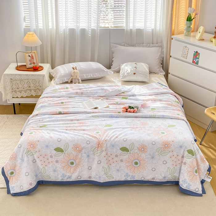 91家纺网 家纺一手货源 找家纺 羋多 2023新款拼角飞边田园风德芙棉优肤水洗夏被 花满园