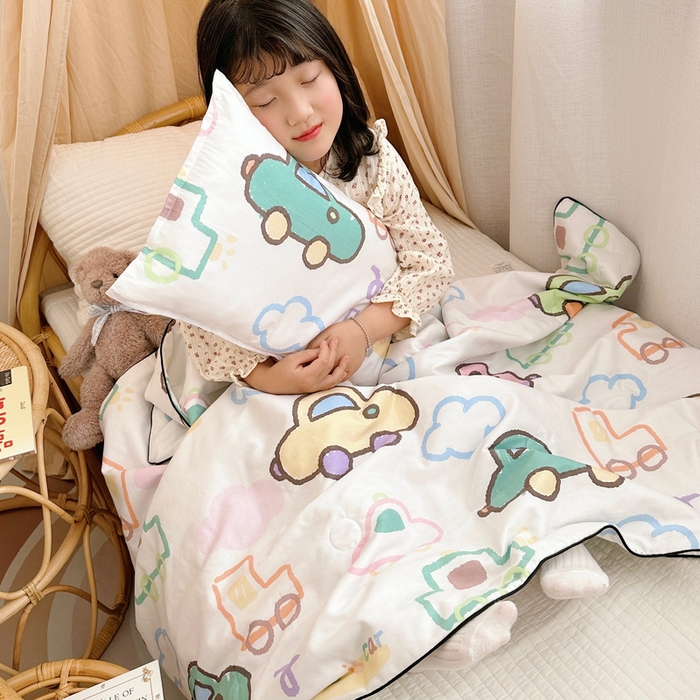 91家纺网 家纺一手货源 找家纺 鱼宝 2023新款40支全棉无荧光儿童夏被 涂鸦小车