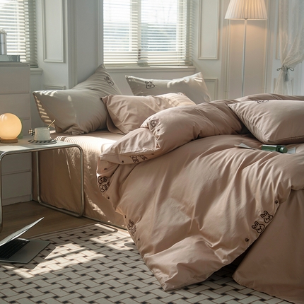 91家纺网 家纺一手货源 找家纺 （总）网客家纺 2024新款100支长绒棉兔子绣花四件套